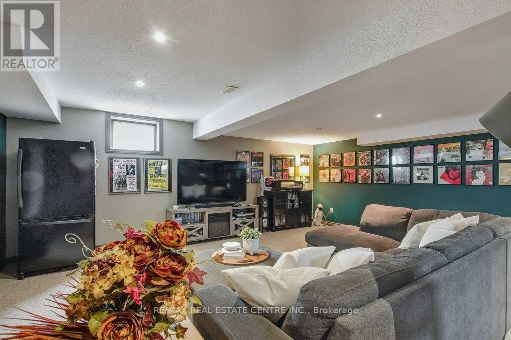 19 Apple Ridge Drive, Kitchener, Ontario  N2P 2S2 - Photo 41 - X12537696