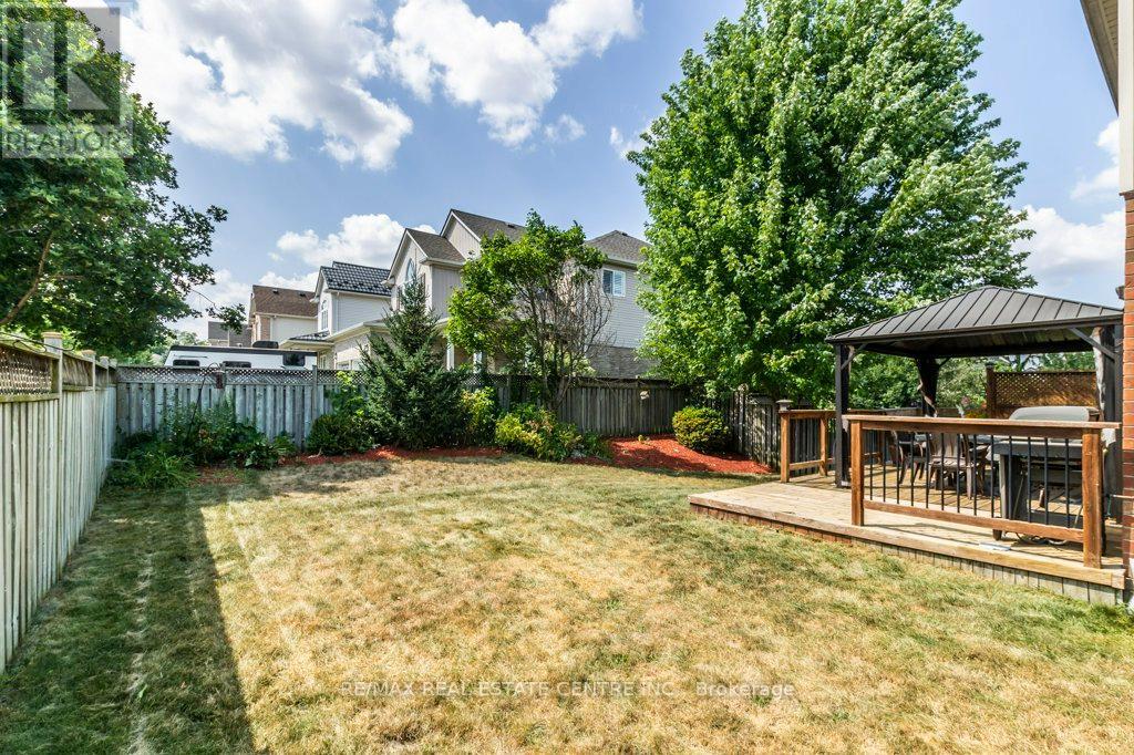 19 Apple Ridge Drive, Kitchener, Ontario  N2P 2S2 - Photo 44 - X12537696