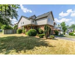 19 APPLE RIDGE DRIVE, Kitchener, Ontario