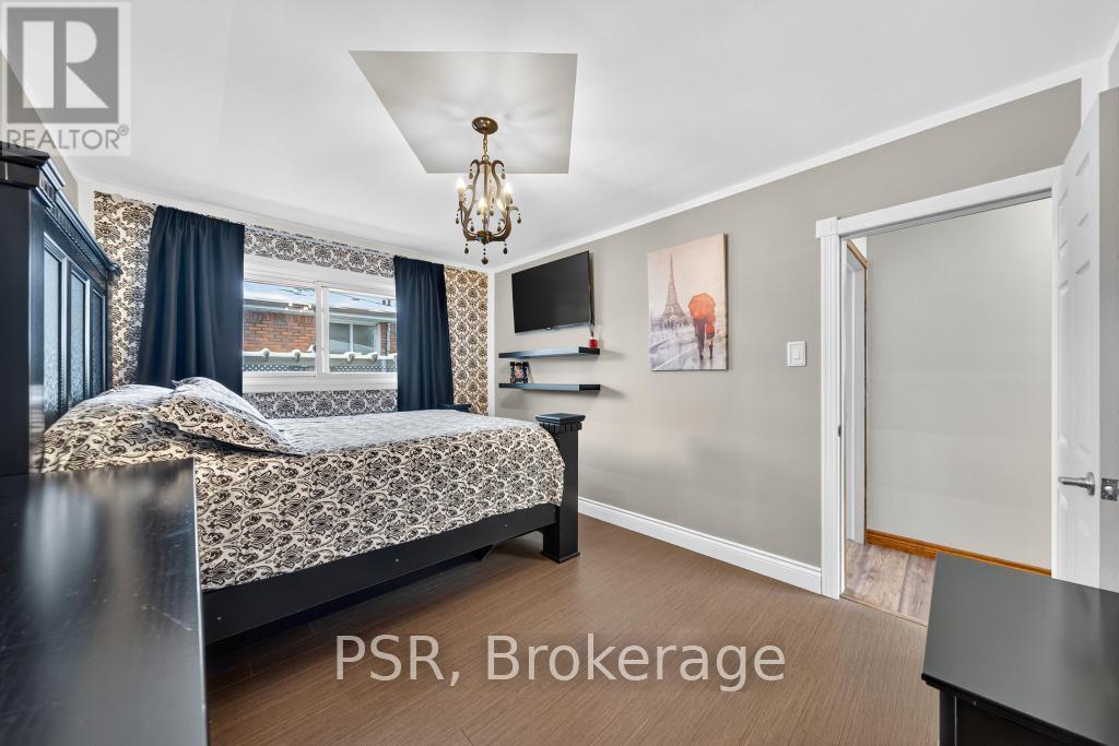 117 Sunrise Drive, Hamilton, Ontario  L8K 4C5 - Photo 24 - X12537708