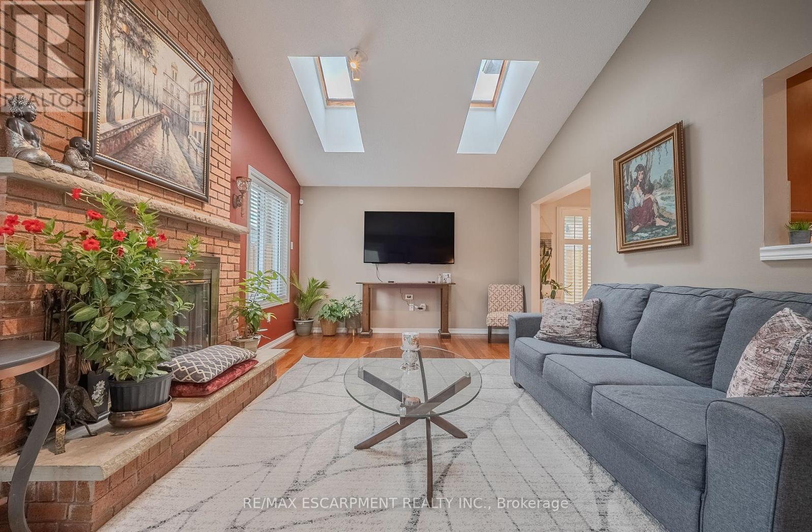 139 Brigade Drive, Hamilton, Ontario  L9B 2B9 - Photo 14 - X12537750