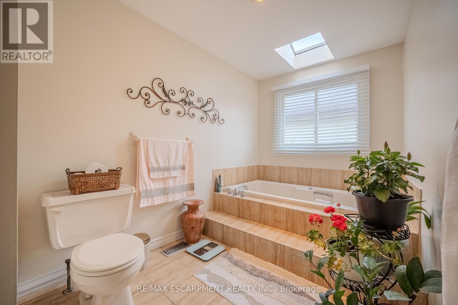 139 Brigade Drive, Hamilton, Ontario  L9B 2B9 - Photo 25 - X12537750