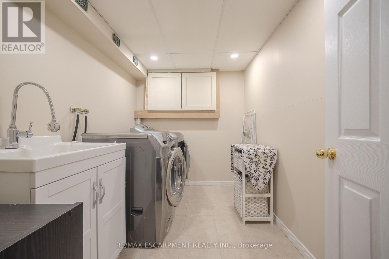 139 Brigade Drive, Hamilton, Ontario  L9B 2B9 - Photo 27 - X12537750