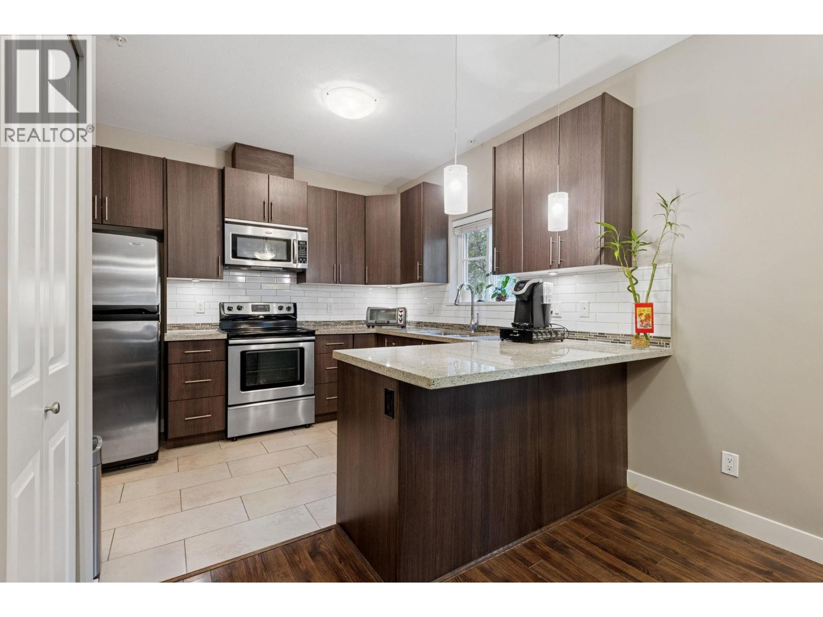 207 3888 Norfolk Street, Burnaby, British Columbia  V5G 1E5 - Photo 10 - R3066605