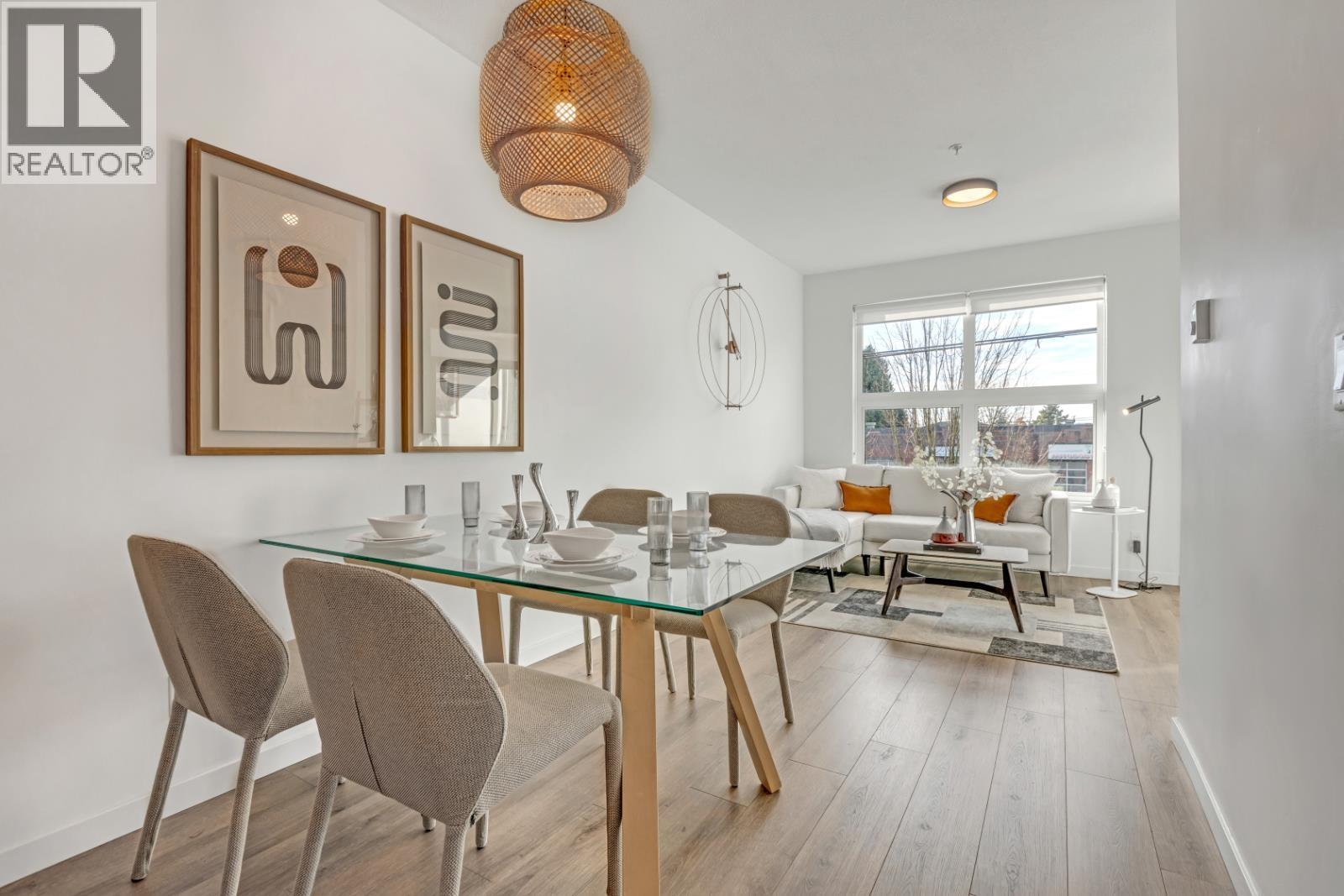 207 2239 Kingsway, Vancouver, British Columbia  V5N 0E5 - Photo 2 - R3066635