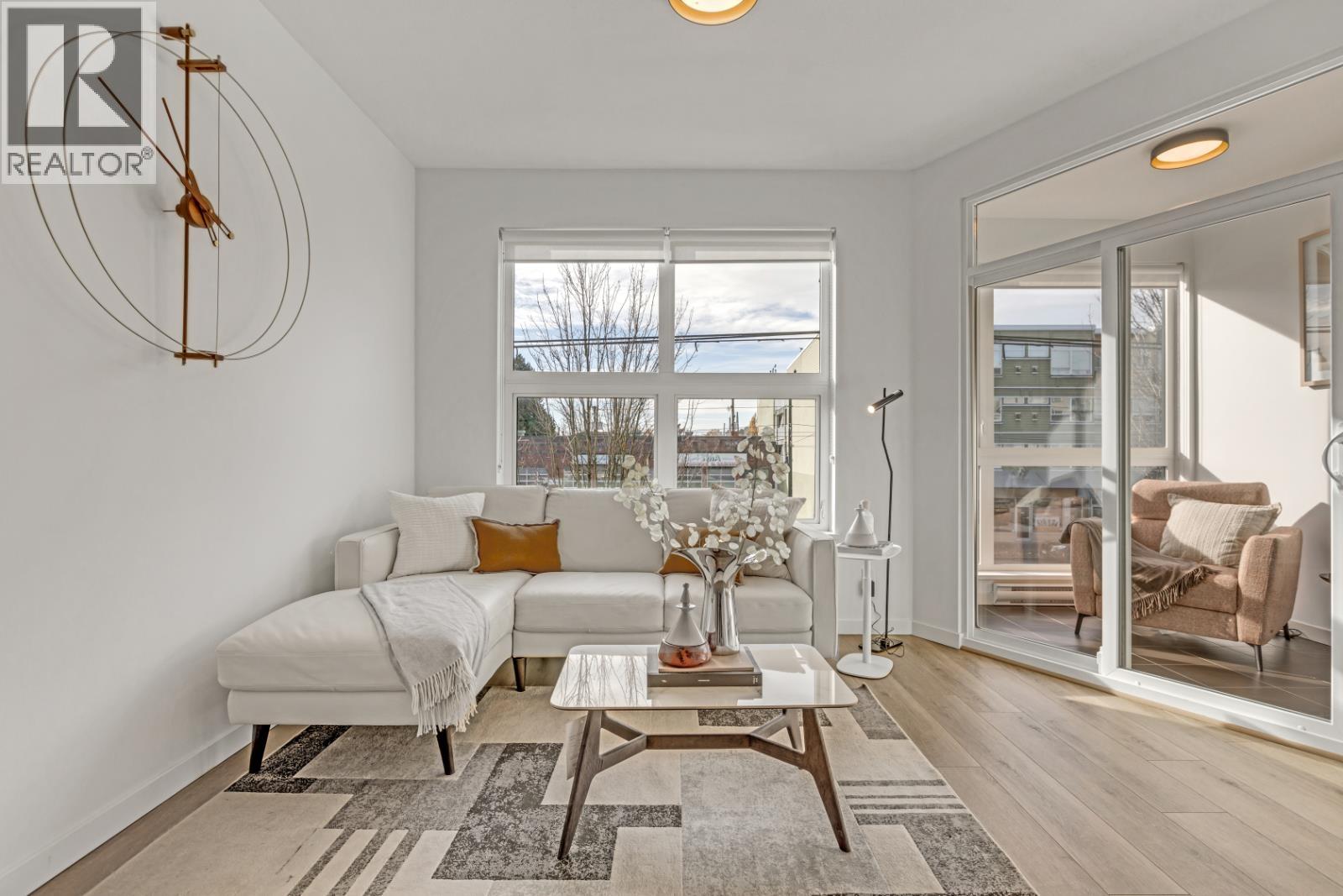 207 2239 Kingsway, Vancouver, British Columbia  V5N 0E5 - Photo 4 - R3066635