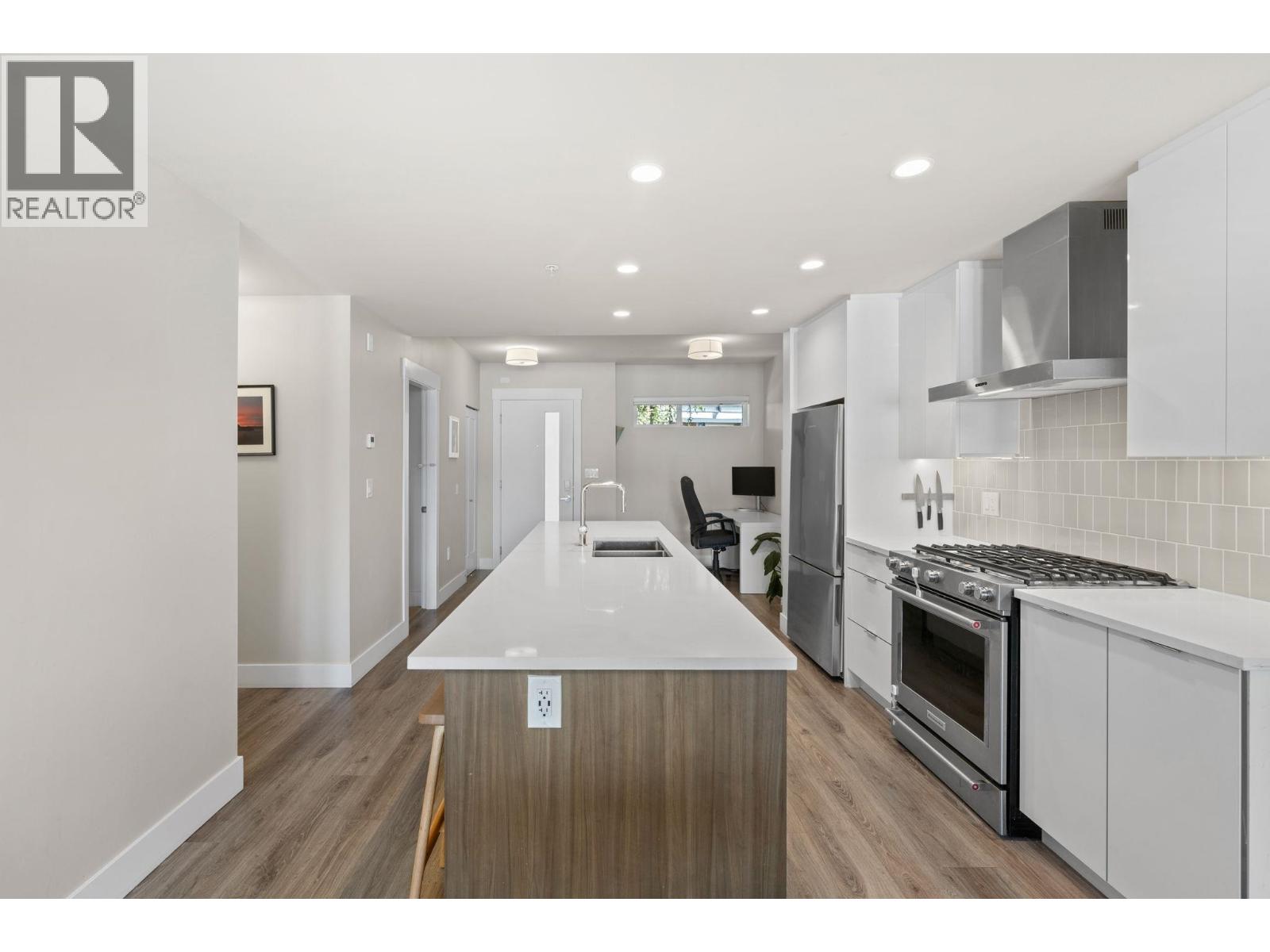 302 1496 Charlotte Road, North Vancouver, British Columbia  V7J 0C9 - Photo 17 - R3066660