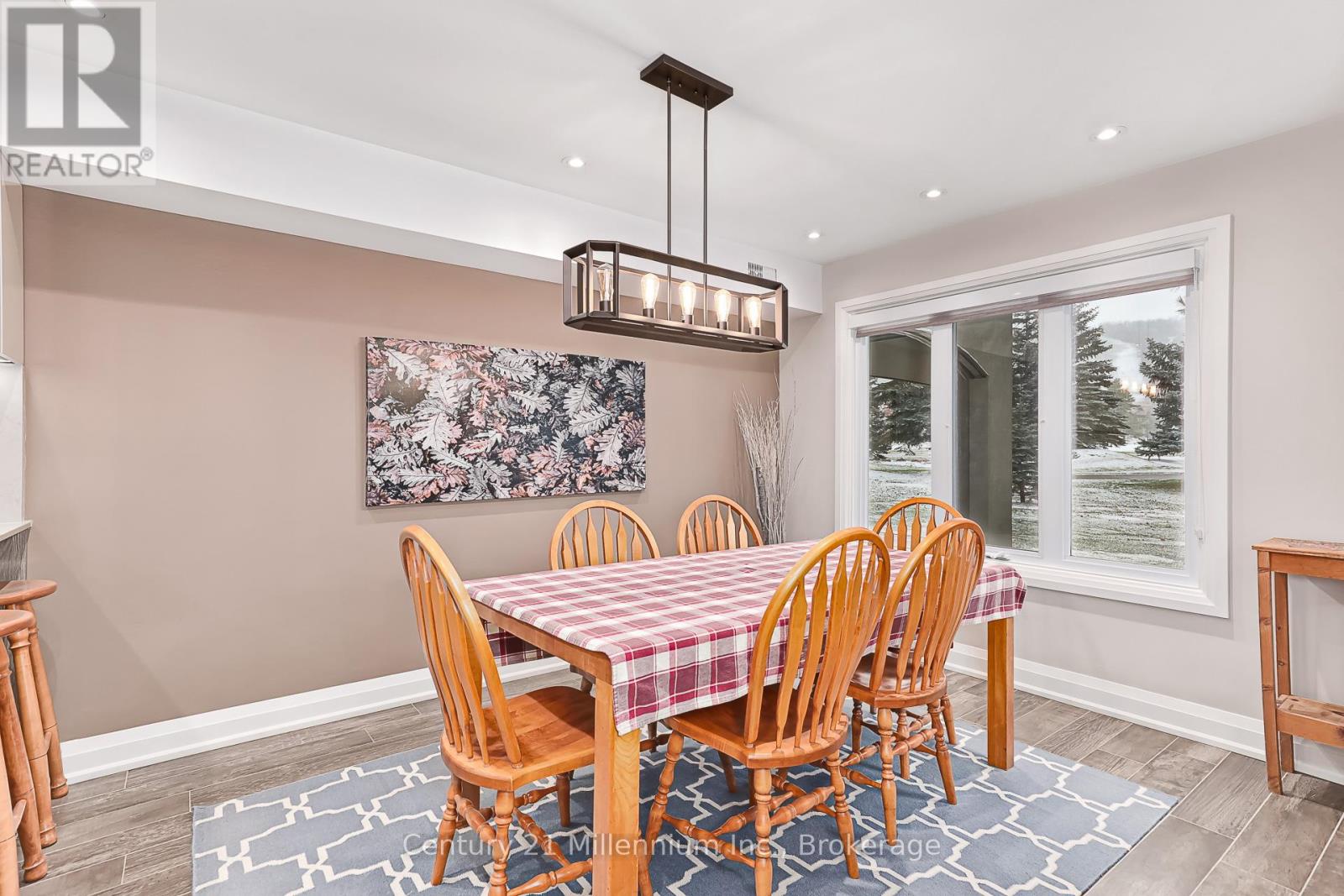 102 - 110 Fairway Court, Blue Mountains, Ontario  L9Y 0P8 - Photo 11 - X12537784