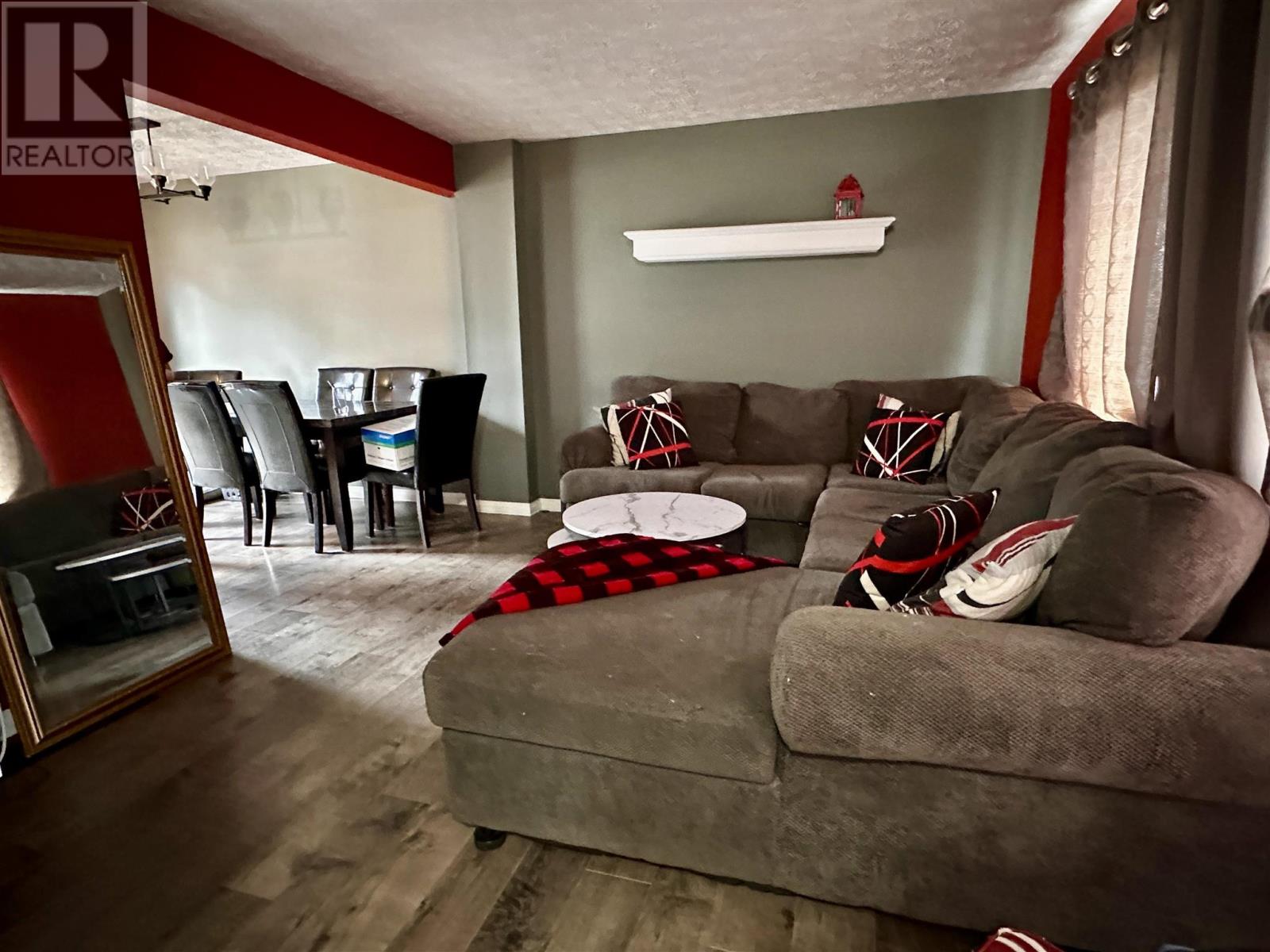 38 Pearson Dr, Elliot Lake, Ontario  P5A 2V6 - Photo 3 - SM253253