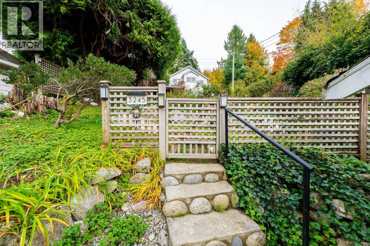 3245 Travers Avenue, West Vancouver, British Columbia  V7V 1G5 - Photo 23 - R3066649