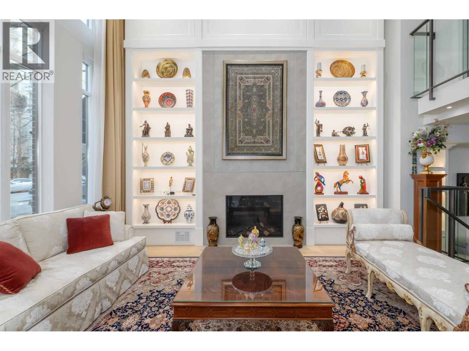 1258 Richards Street, Vancouver, British Columbia  V6B 1S2 - Photo 2 - R3066665