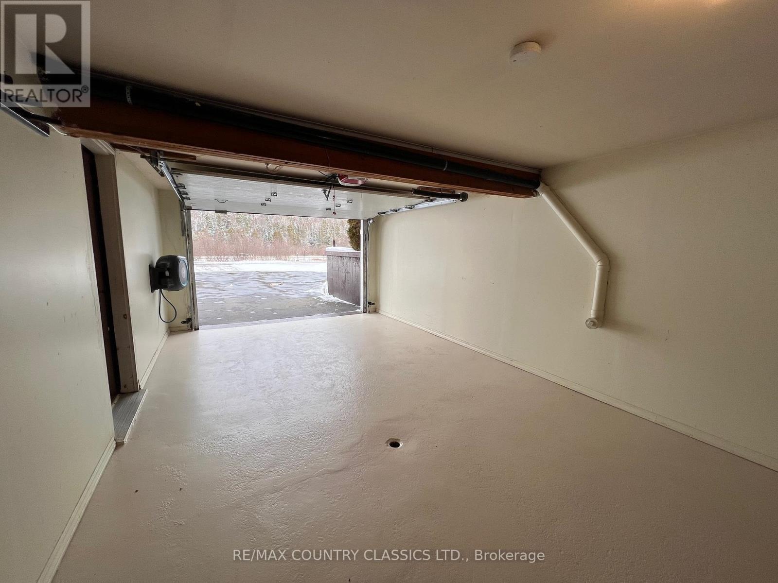 3559 South Baptiste Lake Road, Highlands East, Ontario K0L 2A0 - Photo 26 - X12537520