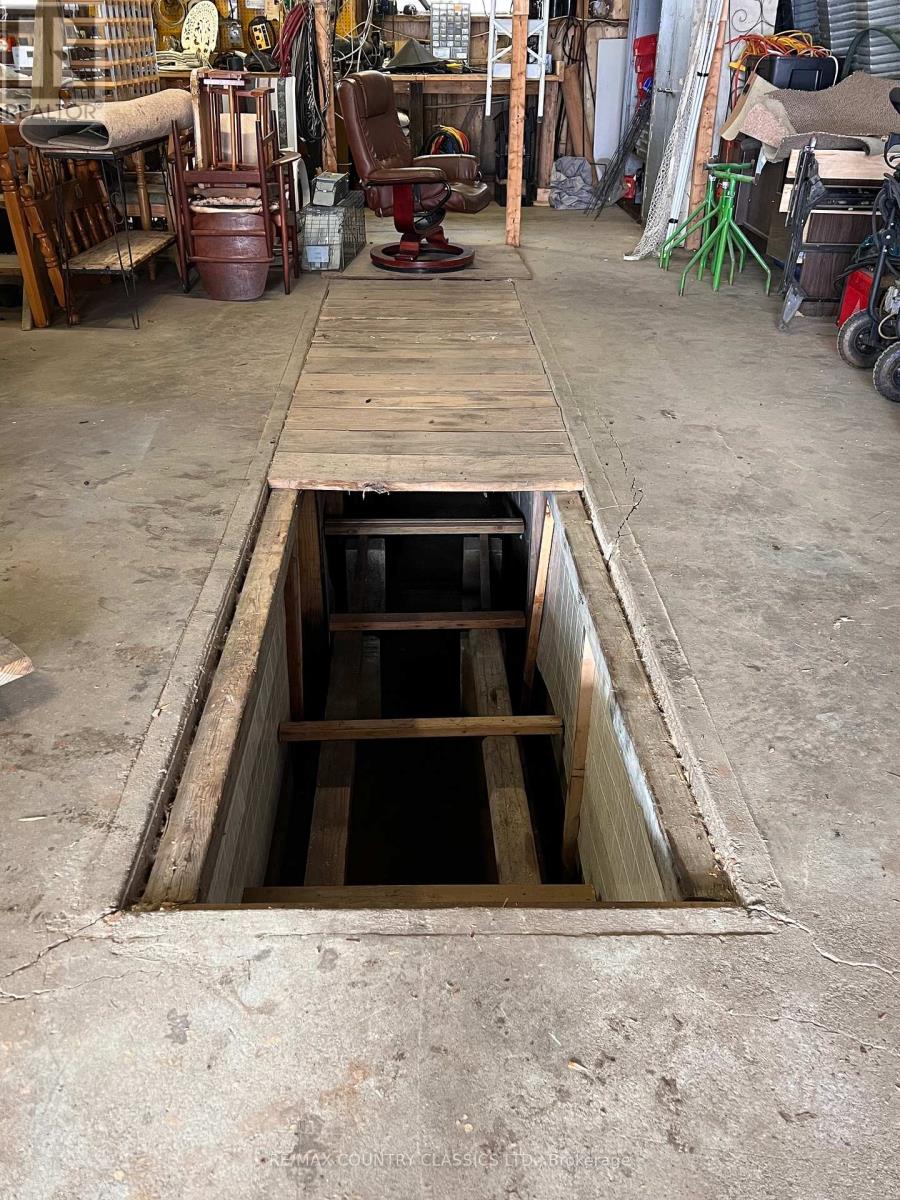 3559 South Baptiste Lake Road, Highlands East, Ontario K0L 2A0 - Photo 48 - X12537520