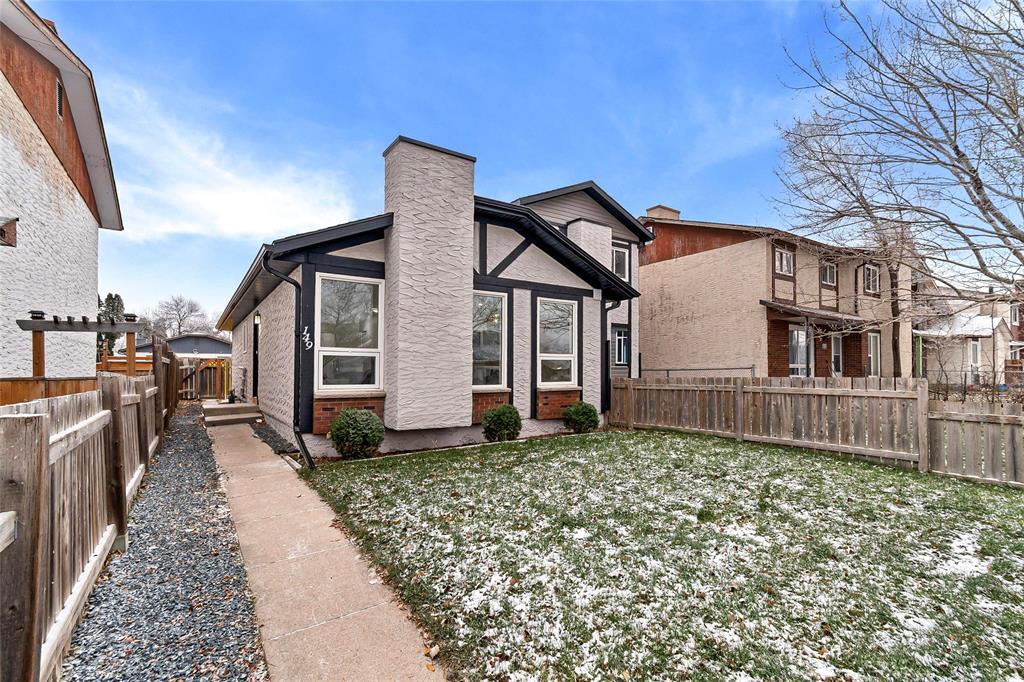 149 Albina Way, Winnipeg, Manitoba  R2R 1G8 - Photo 0 - 202528324