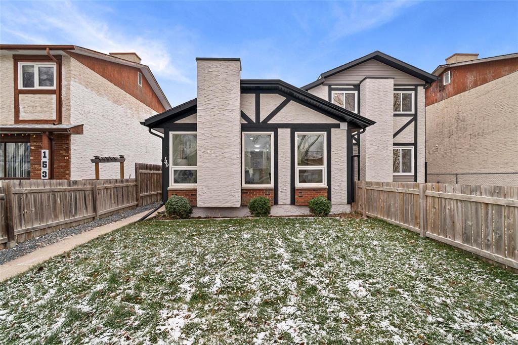 149 Albina Way, Winnipeg, Manitoba  R2R 1G8 - Photo 1 - 202528324