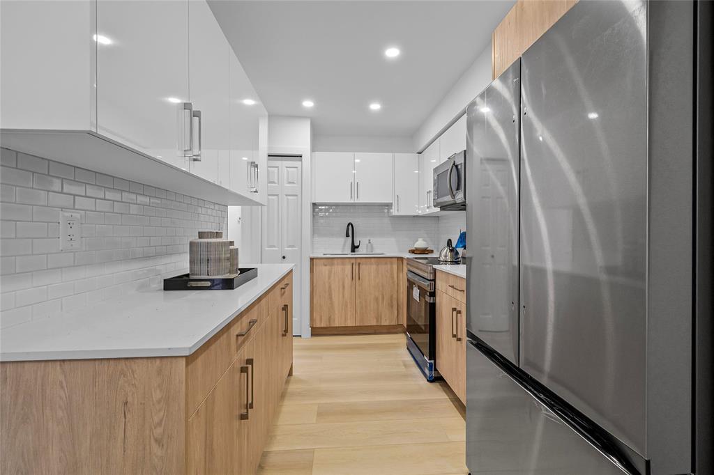 149 Albina Way, Winnipeg, Manitoba  R2R 1G8 - Photo 7 - 202528324