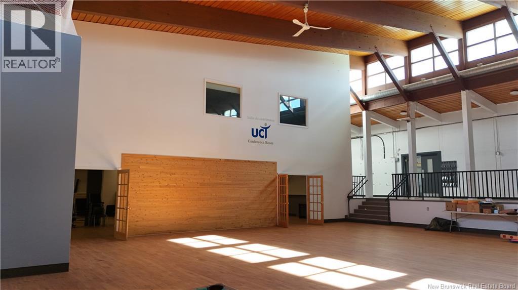 895 St Anne, Bathurst, New Brunswick  E2A 2N5 - Photo 9 - NB129909