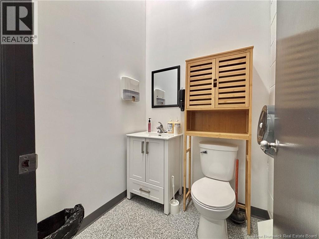 895 St Anne, Bathurst, New Brunswick  E2A 2N5 - Photo 19 - NB129909
