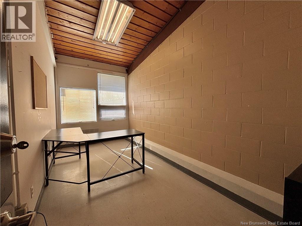 895 St Anne, Bathurst, New Brunswick  E2A 2N5 - Photo 23 - NB129909