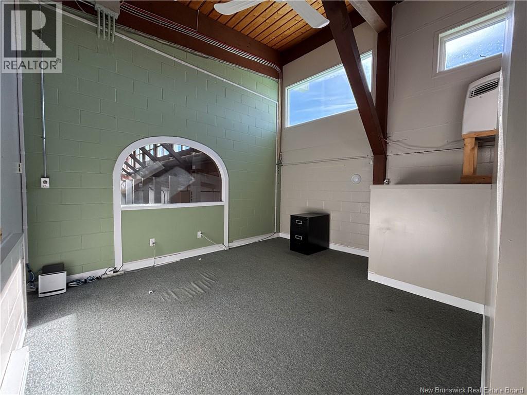 895 St Anne, Bathurst, New Brunswick  E2A 2N5 - Photo 36 - NB129909