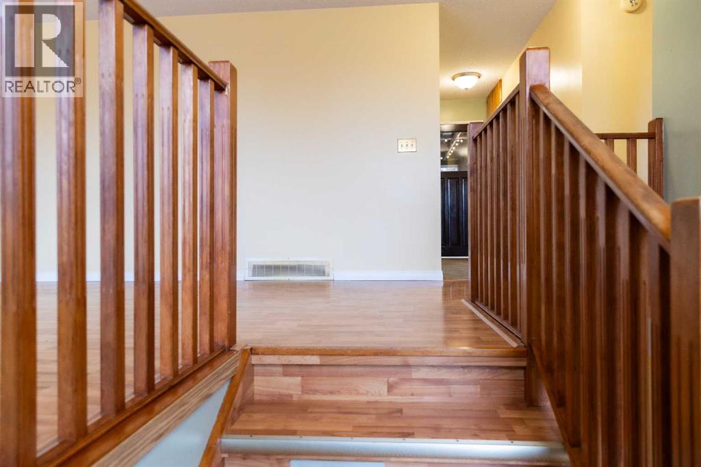 21 Watson Street, Red Deer, Alberta  T4N 5X7 - Photo 4 - A2267608