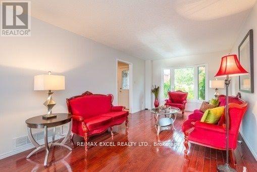 2394 Annan Woods Drive, Pickering, Ontario  L1X 2K6 - Photo 2 - E12533734