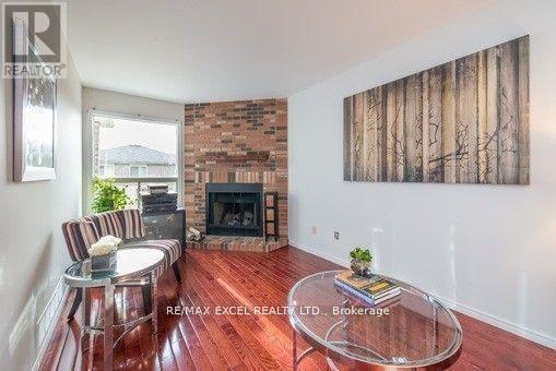 2394 Annan Woods Drive, Pickering, Ontario  L1X 2K6 - Photo 5 - E12533734