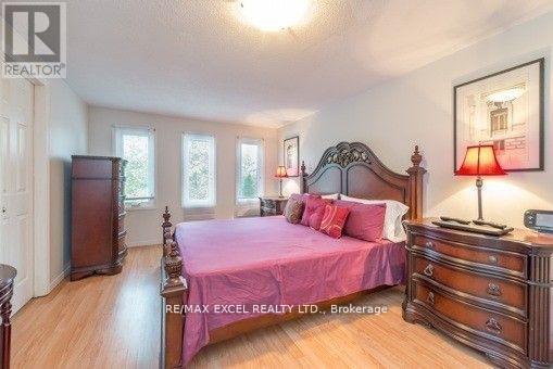 2394 Annan Woods Drive, Pickering, Ontario  L1X 2K6 - Photo 8 - E12533734