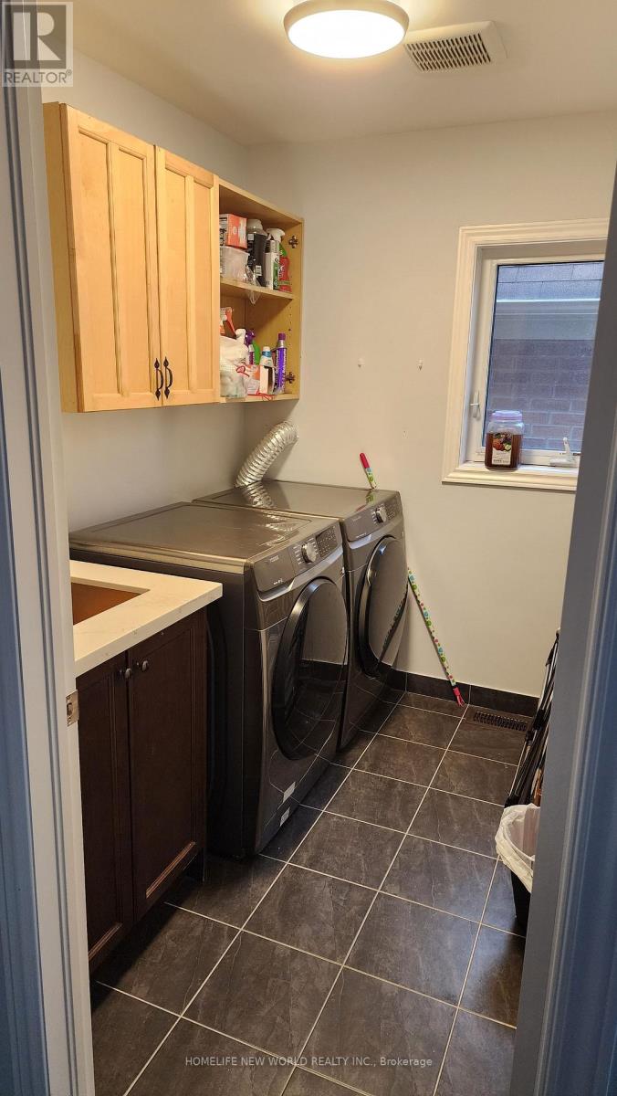 15 Prunella Crescent W, East Gwillimbury, Ontario  L9N 0S7 - Photo 8 - N12537554