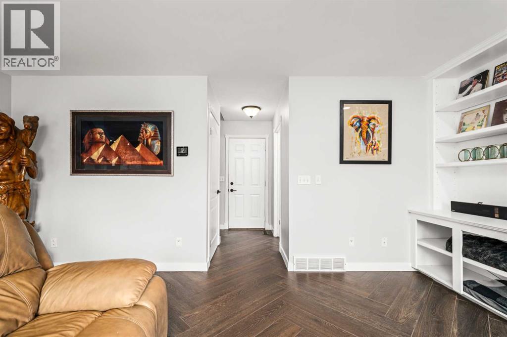 296 Lakeside Greens Crescent, Chestermere, Alberta  T1X 1C3 - Photo 14 - A2268702