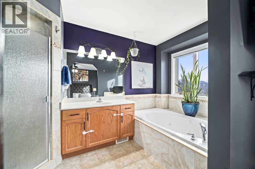 296 Lakeside Greens Crescent, Chestermere, Alberta  T1X 1C3 - Photo 18 - A2268702