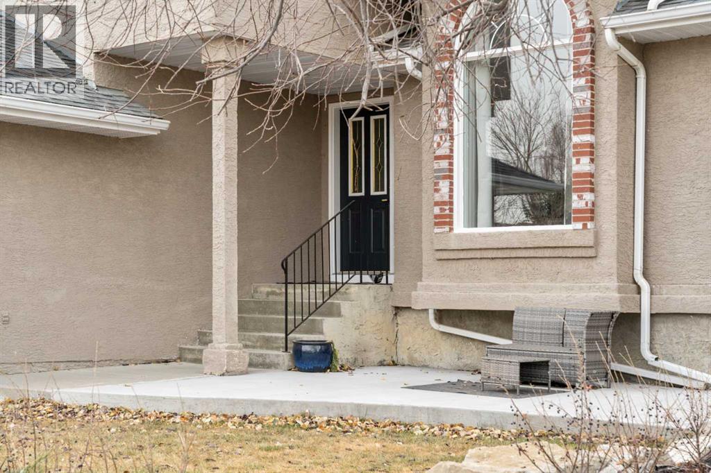 296 Lakeside Greens Crescent, Chestermere, Alberta  T1X 1C3 - Photo 2 - A2268702