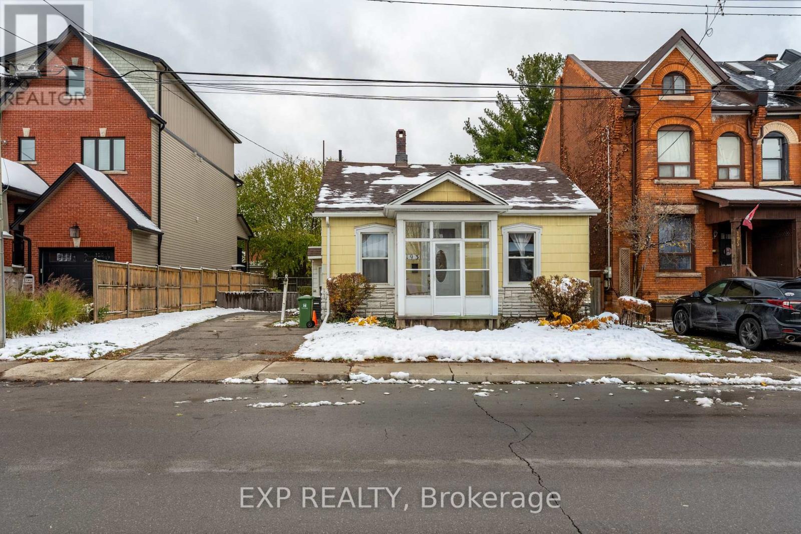 193 Locke Street N, Hamilton, Ontario L8R 3B1 - Photo 5 - X12515008