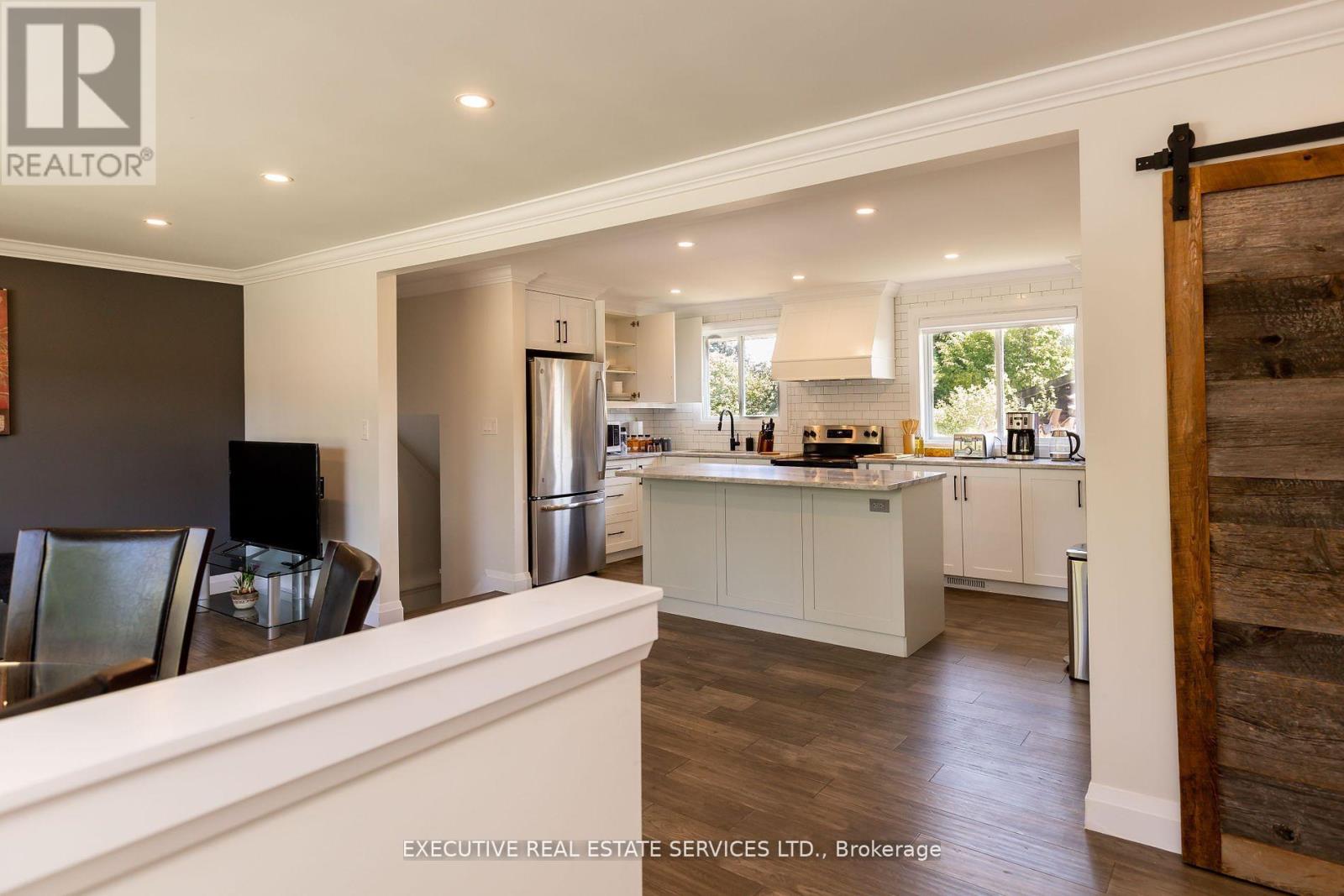 44 Woodsview Avenue, Grimsby, Ontario  L3M 3T1 - Photo 7 - X12381121