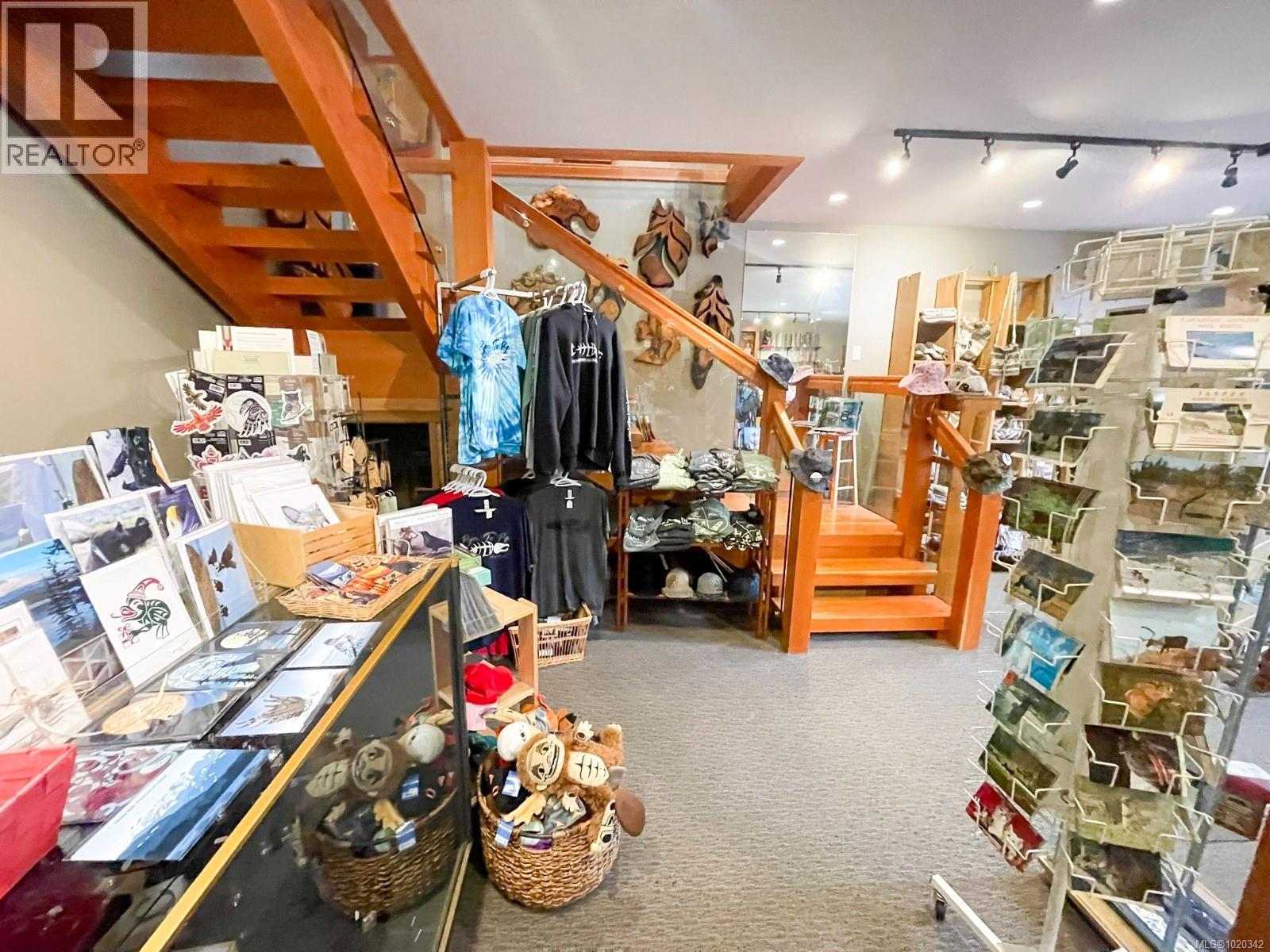 7581 Island Hwy S, Fanny Bay, British Columbia  V0R 1W0 - Photo 10 - 1020342