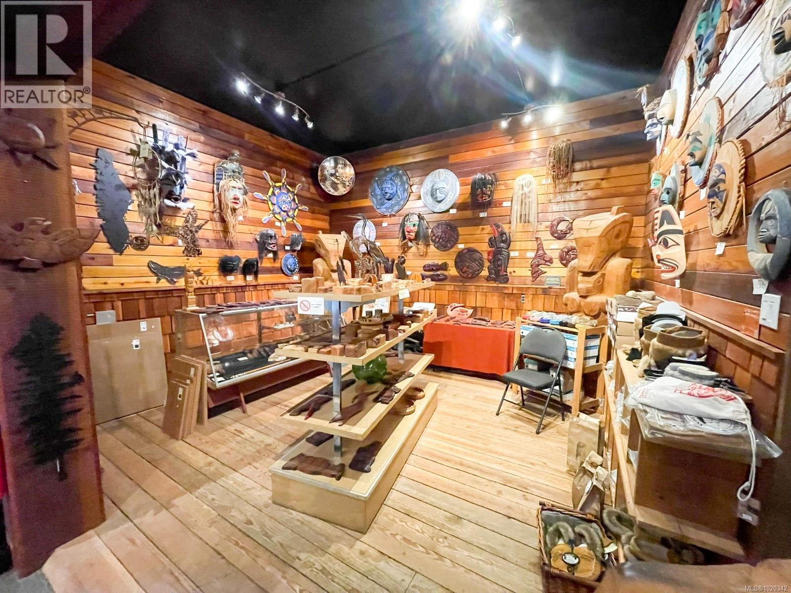 7581 Island Hwy S, Fanny Bay, British Columbia  V0R 1W0 - Photo 13 - 1020342