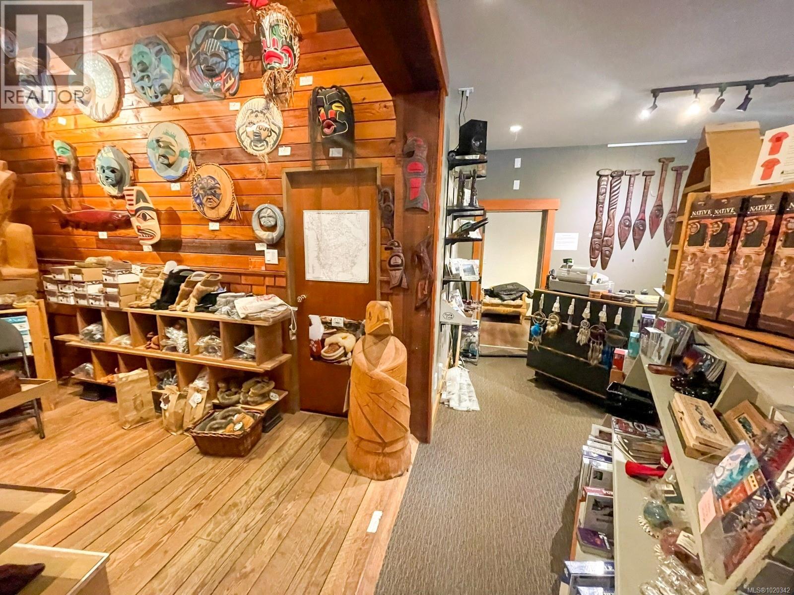 7581 Island Hwy S, Fanny Bay, British Columbia  V0R 1W0 - Photo 14 - 1020342