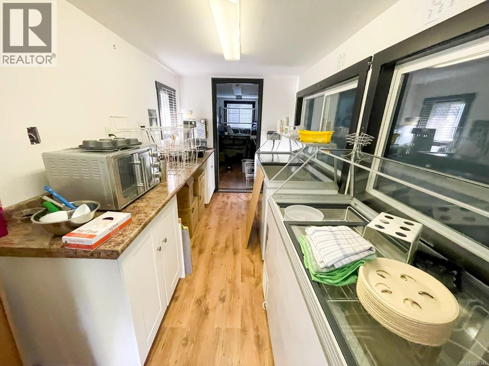 7581 Island Hwy S, Fanny Bay, British Columbia  V0R 1W0 - Photo 29 - 1020342