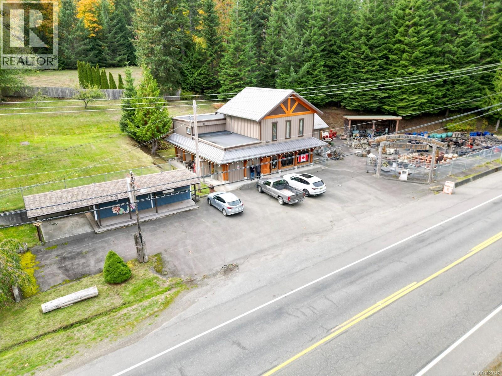 7581 Island Hwy S, Fanny Bay, British Columbia  V0R 1W0 - Photo 32 - 1020342