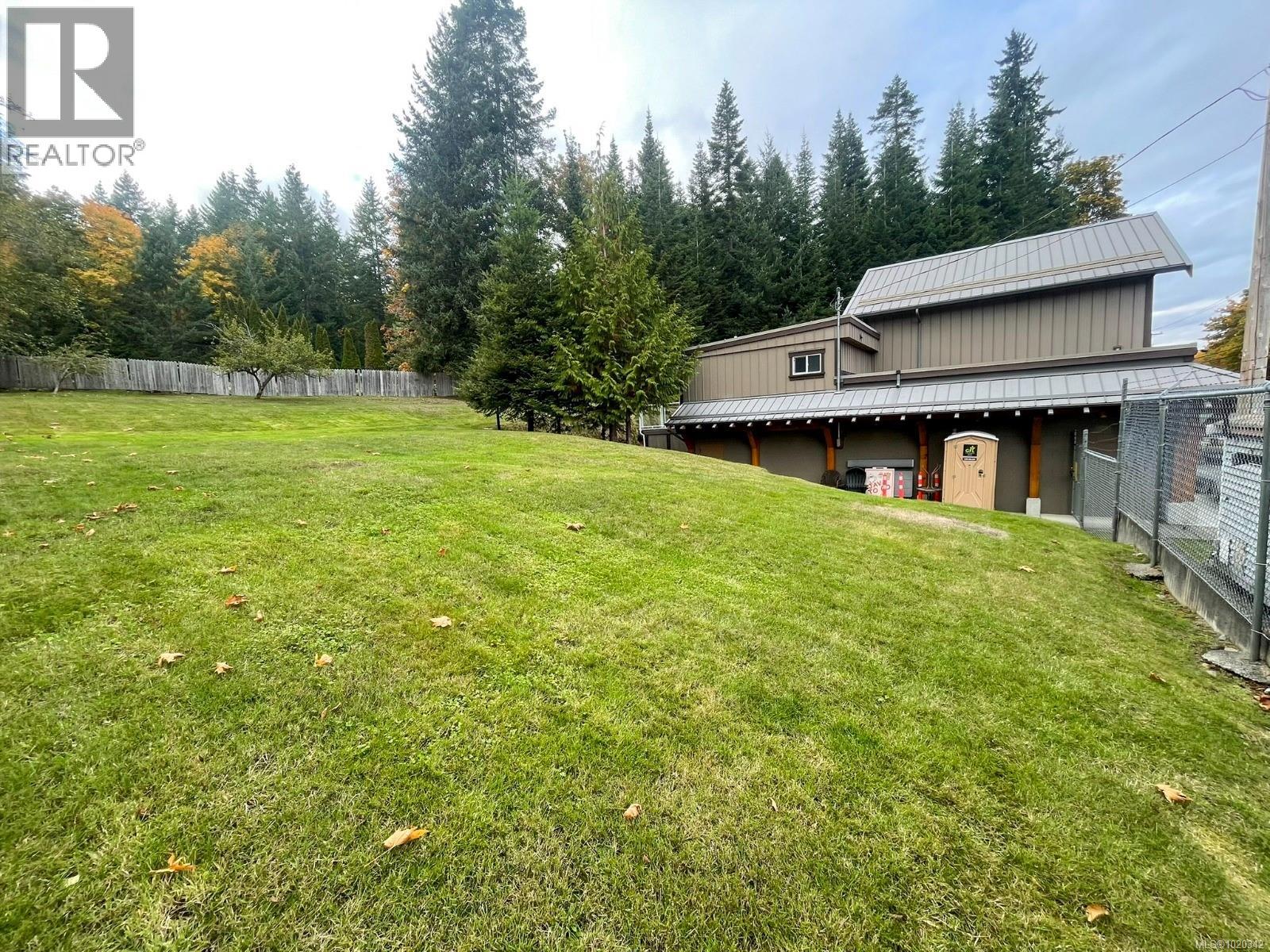 7581 Island Hwy S, Fanny Bay, British Columbia  V0R 1W0 - Photo 34 - 1020342