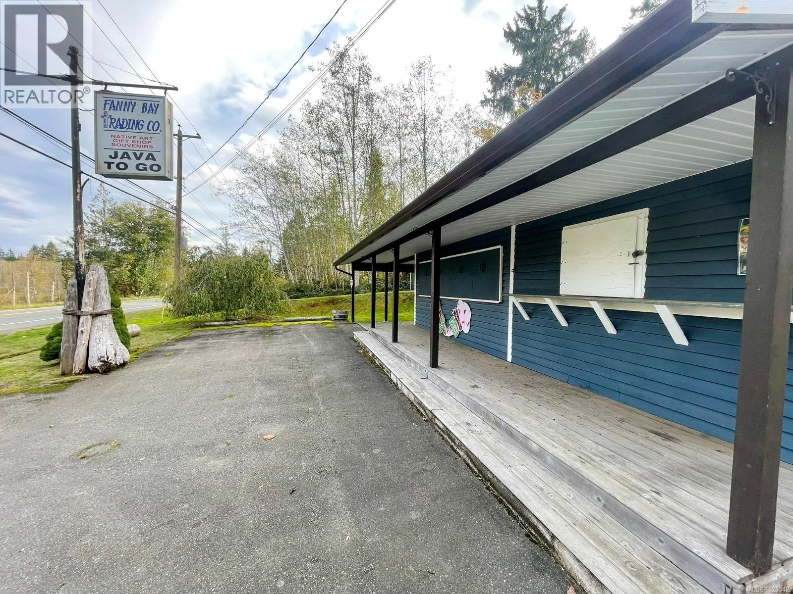 7581 Island Hwy S, Fanny Bay, British Columbia  V0R 1W0 - Photo 36 - 1020342