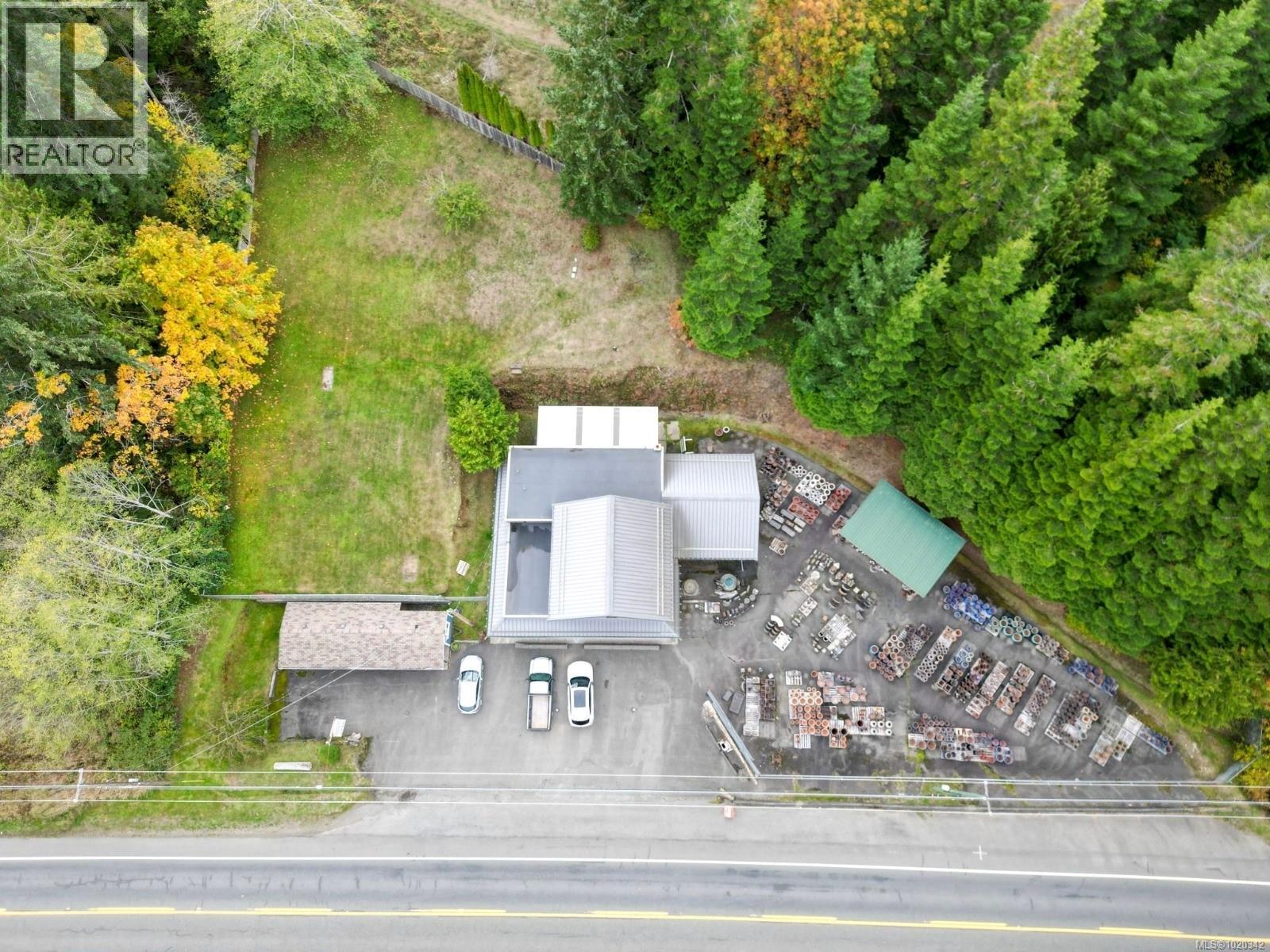 7581 Island Hwy S, Fanny Bay, British Columbia  V0R 1W0 - Photo 38 - 1020342
