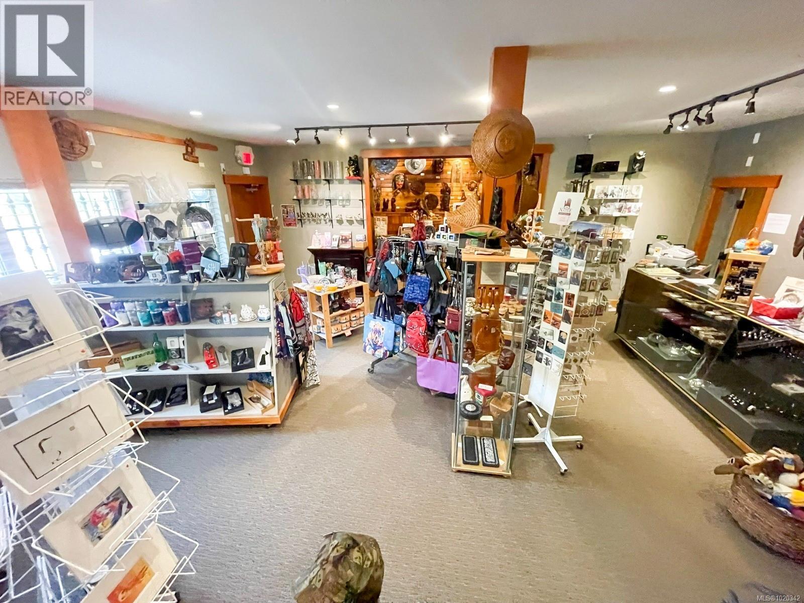 7581 Island Hwy S, Fanny Bay, British Columbia  V0R 1W0 - Photo 7 - 1020342