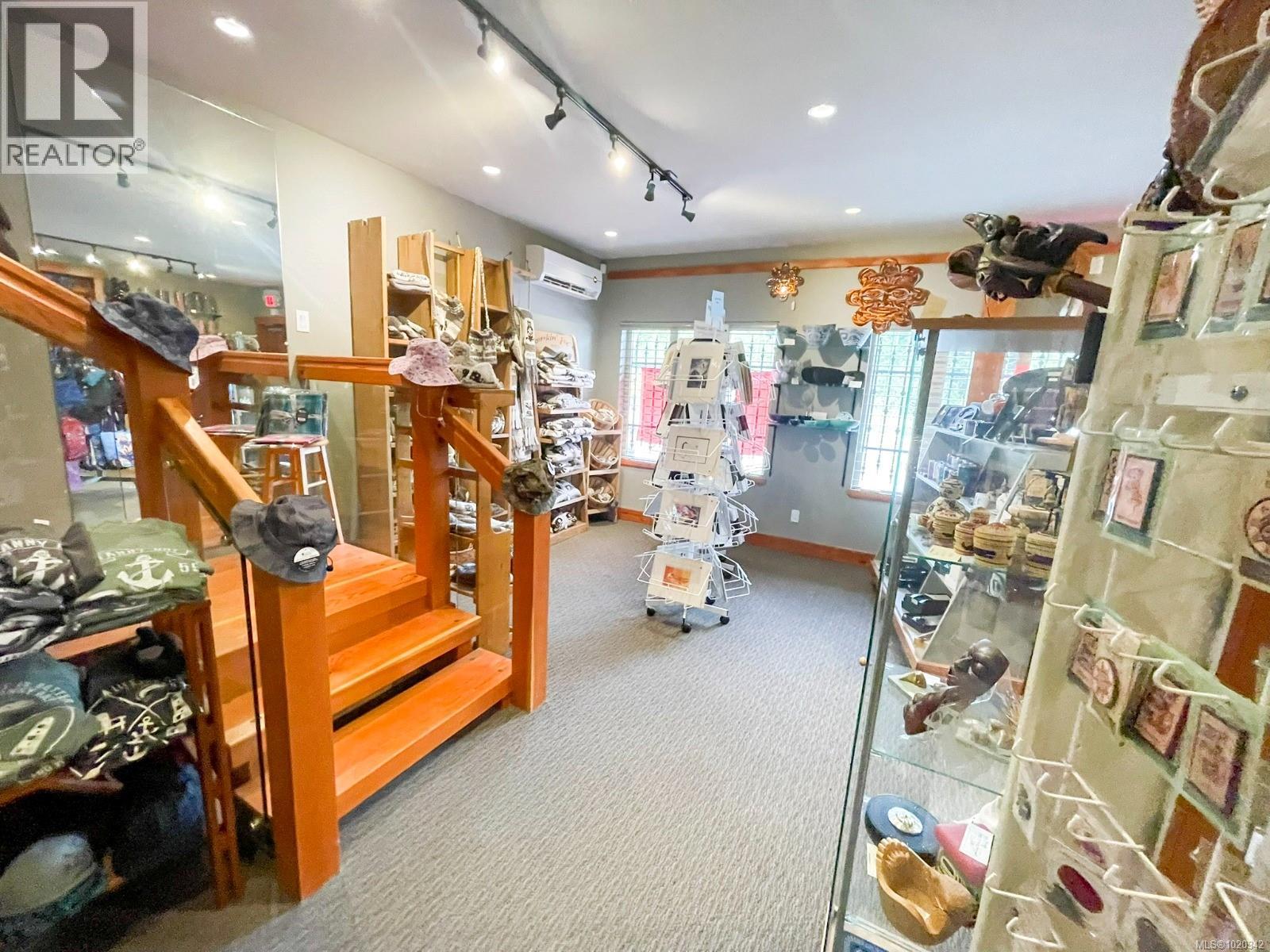 7581 Island Hwy S, Fanny Bay, British Columbia  V0R 1W0 - Photo 9 - 1020342