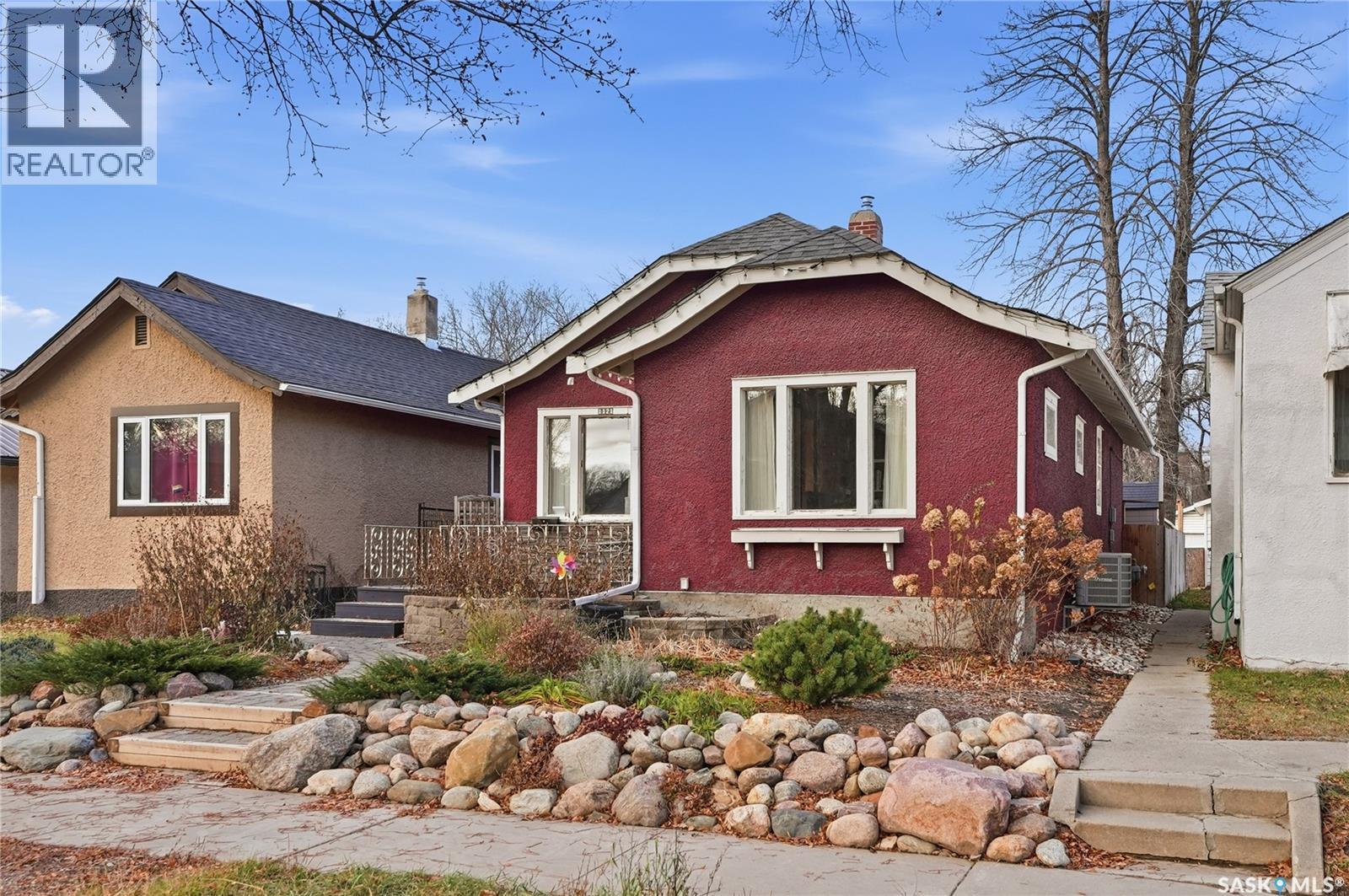 1121 C AVENUE N, saskatoon, Saskatchewan