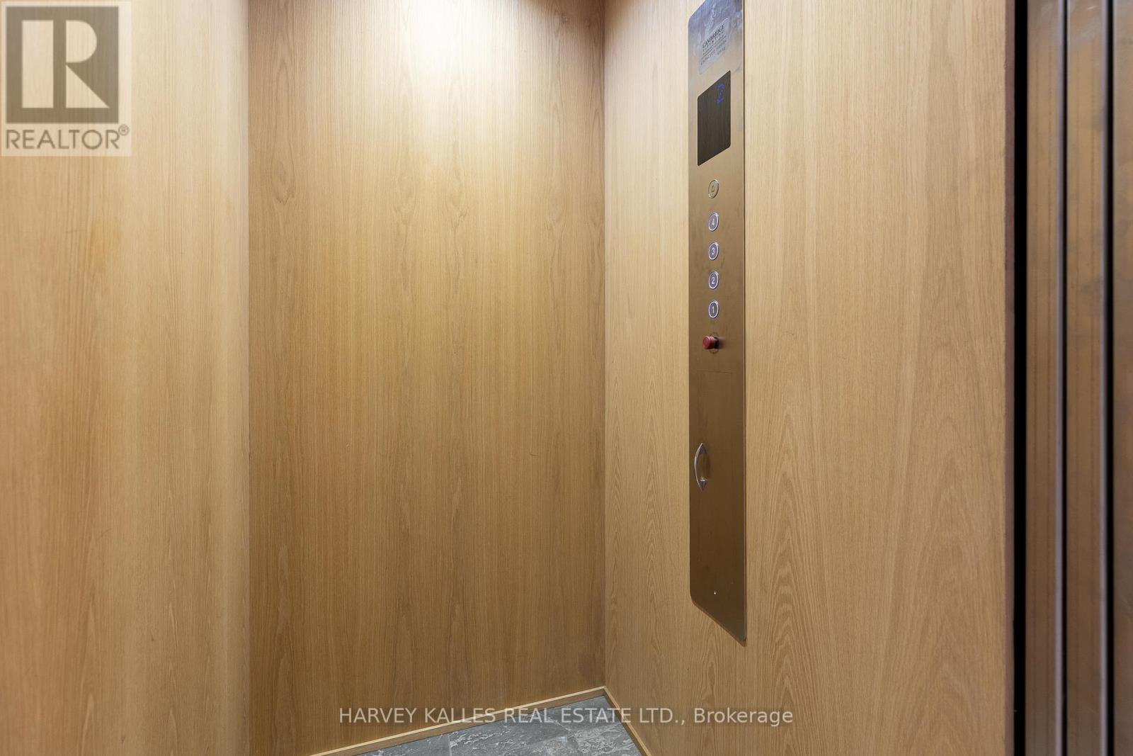 49 Foxbar Road, Toronto, Ontario  M4V 2G5 - Photo 16 - C12537786