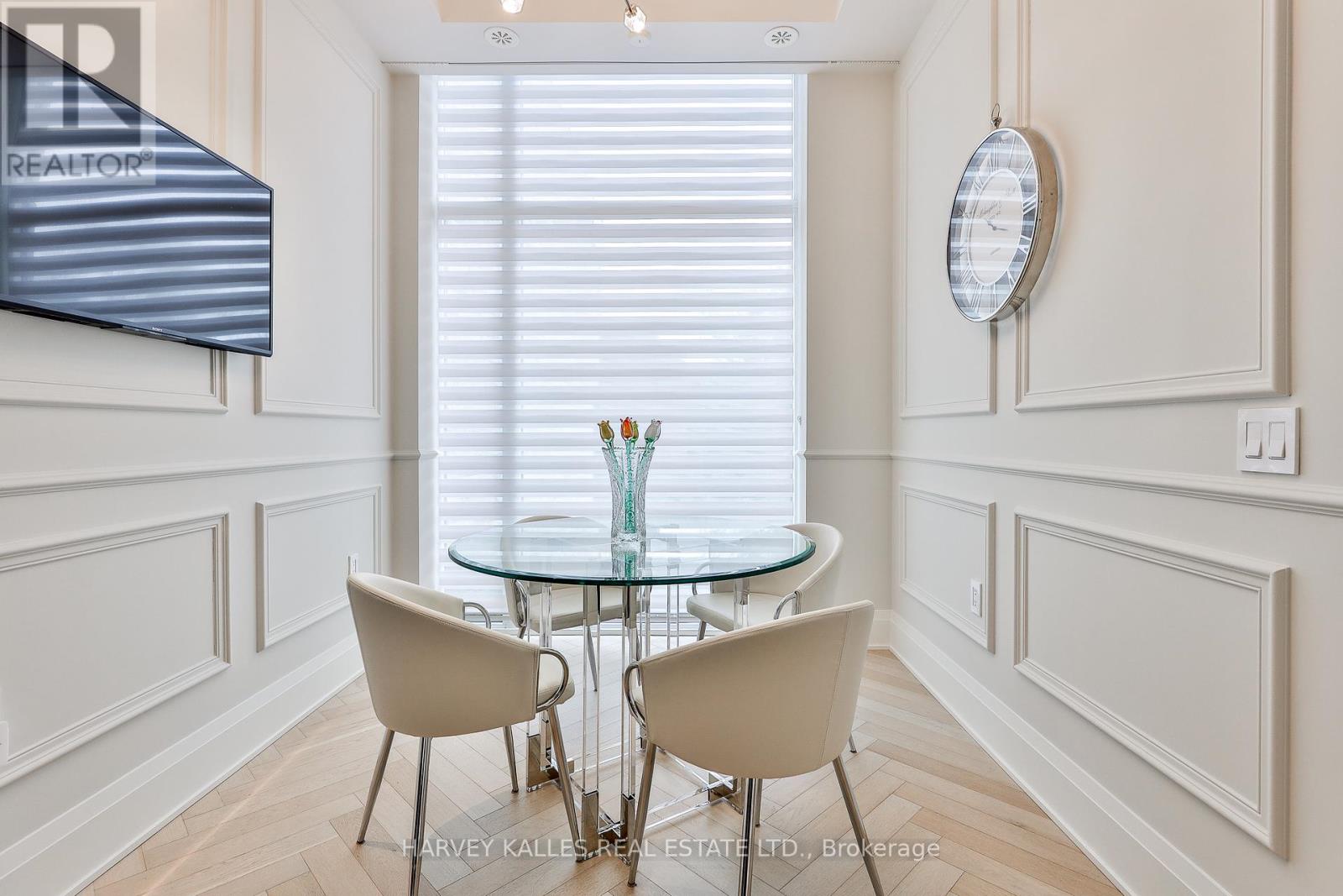 49 Foxbar Road, Toronto, Ontario  M4V 2G5 - Photo 4 - C12537786