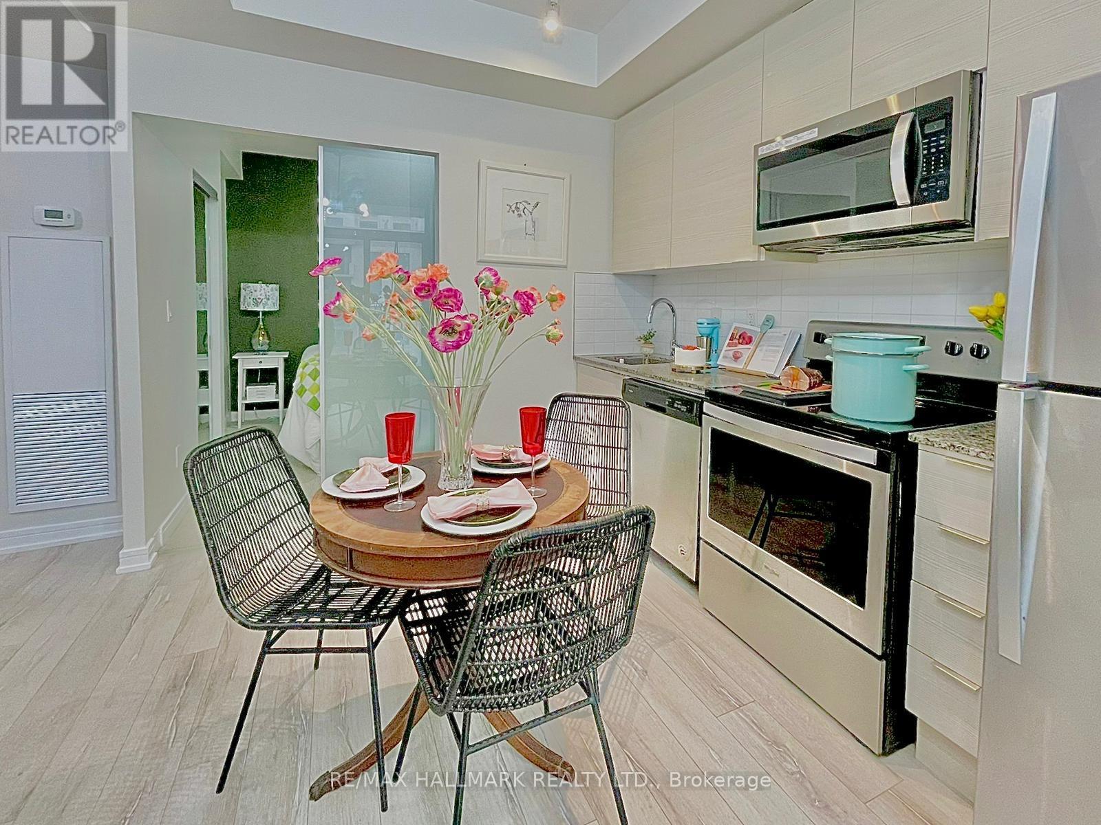 619 - 621 Sheppard Avenue E, Toronto, Ontario  M2K 1B5 - Photo 2 - C12537810