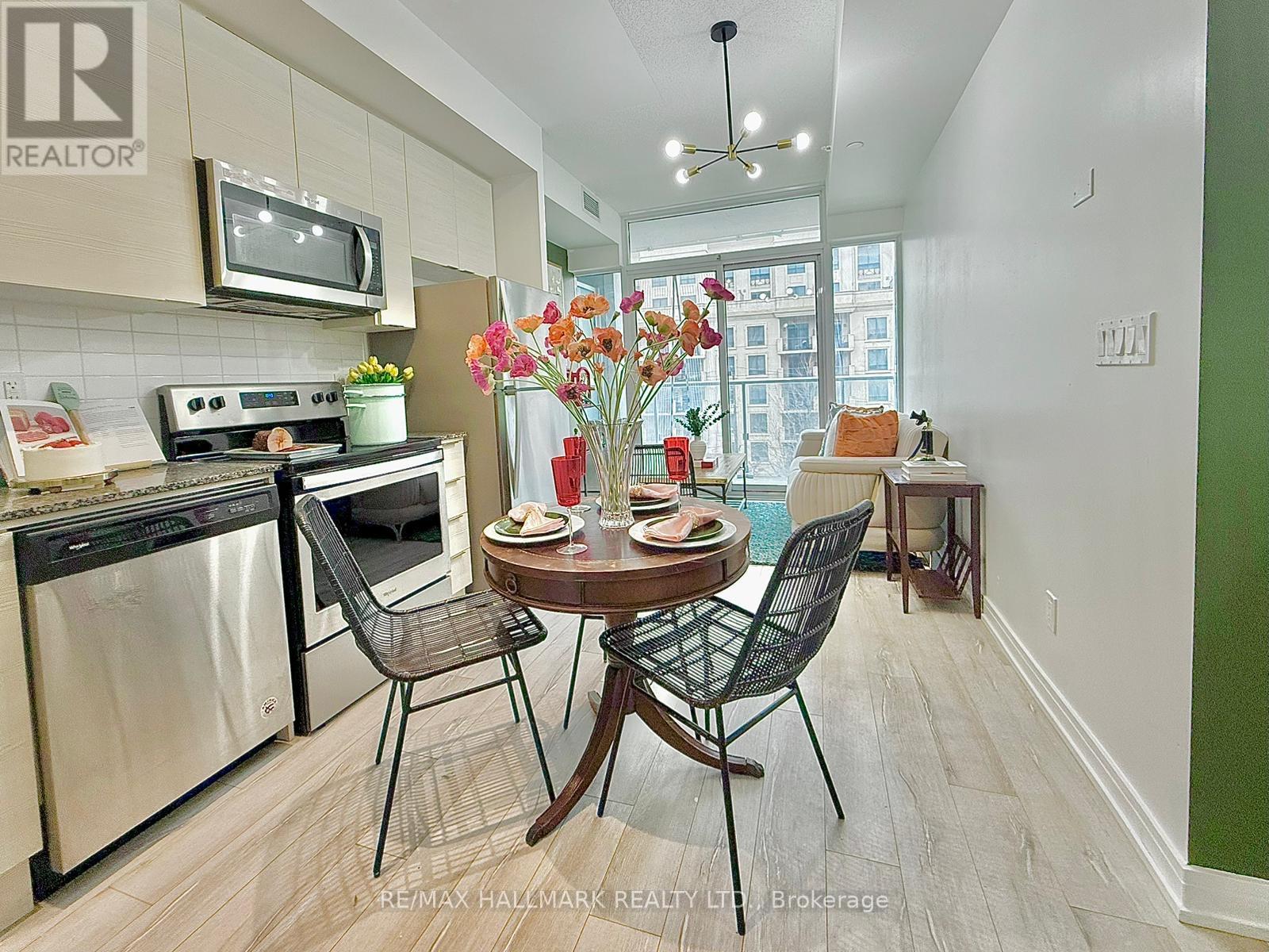 619 - 621 Sheppard Avenue E, Toronto, Ontario  M2K 1B5 - Photo 5 - C12537810