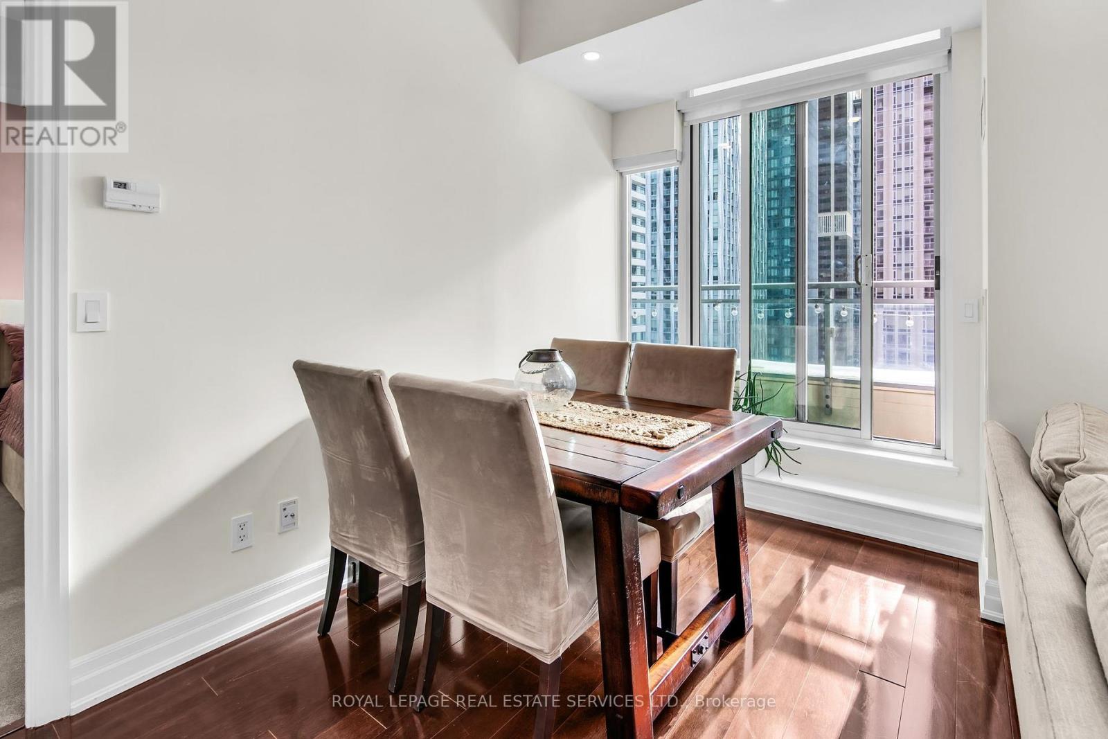 Ph105 - 8 Scollard Street, Toronto, Ontario  M5R 1M2 - Photo 14 - C12537840